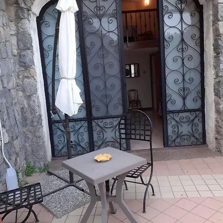 Nocleg ze śniadaniem La Dacia Di Gina Ravello