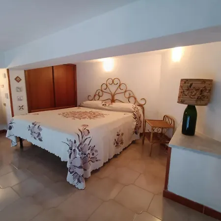 Bed & Breakfast La Dacia Di Gina *
